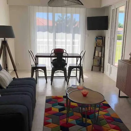 Апартаменты Naiades Ле-Сабль-д’Олон